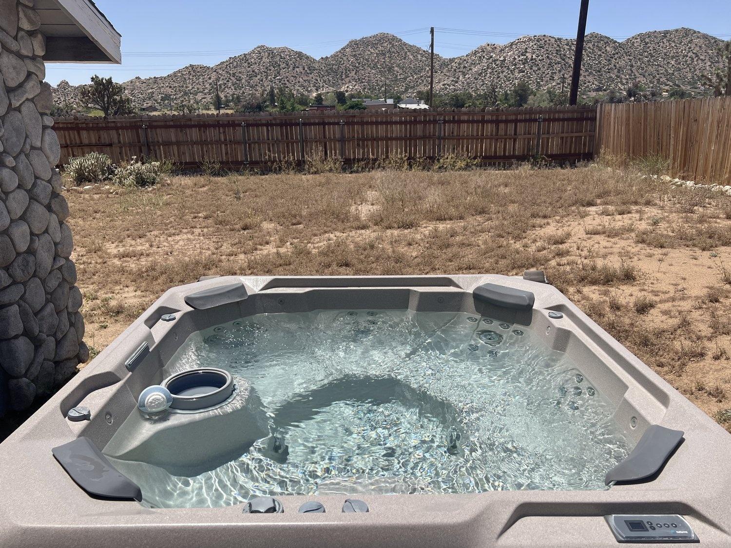 Rawhide Ranch - Walk To Pappy And Harriet'S With Hot Tub! Home Yucca Valley Eksteriør bilde